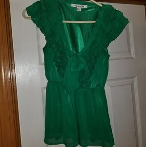 FOREVER 21 SLEEVLESS BLOUSE